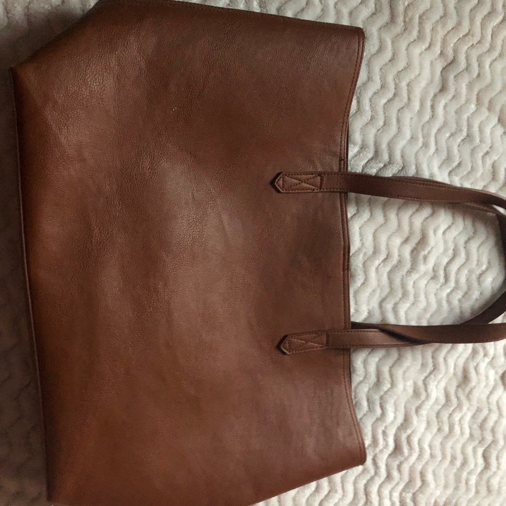 Brown tote